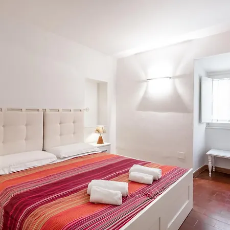 Guesthost - Torre Dei Giudi Apartamento Florença